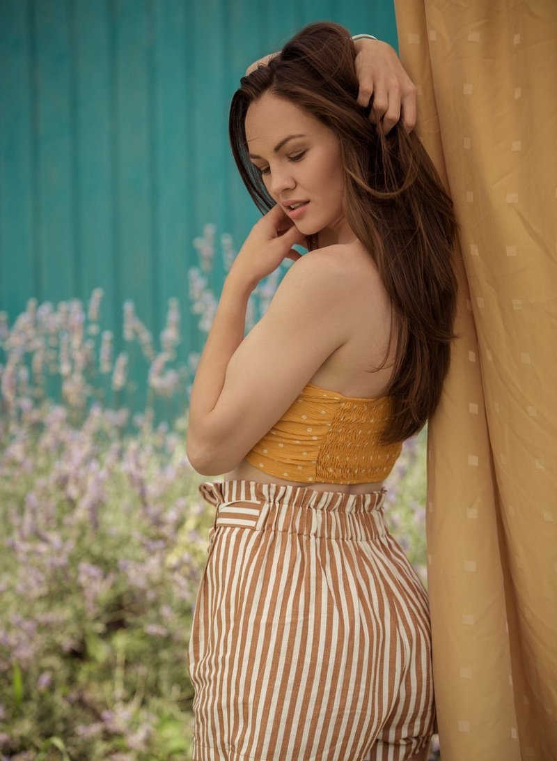 Маня, 32